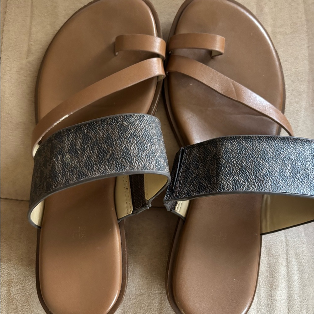 Michael Kors toe slip on sandal